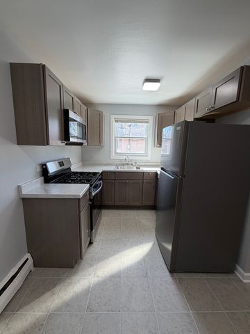 2801 W Waveland Avenue 1B, Chicago, IL 60618