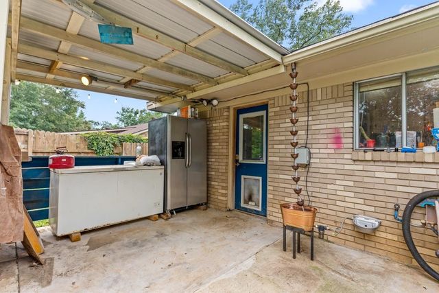 112 N Thomas Rd, White Oak, TX 75693
