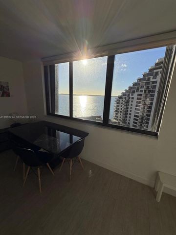 540 Brickell Key Dr 1505, Miami, FL 33131