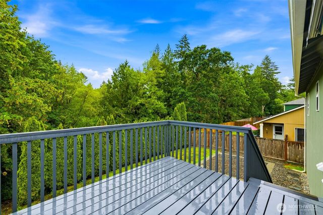 15025 105th Avenue SE, Yelm, WA 98597