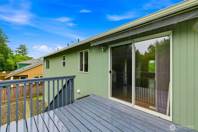15025 105th Avenue SE, Yelm, WA 98597