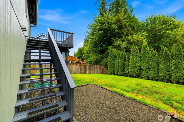 15025 105th Avenue SE, Yelm, WA 98597