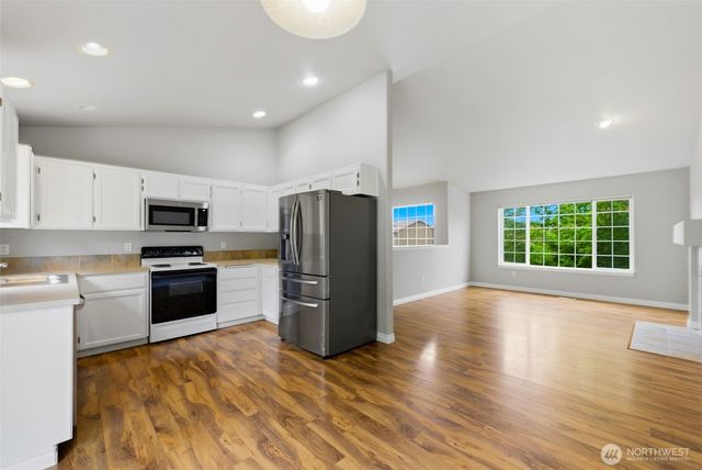 15025 105th Avenue SE, Yelm, WA 98597