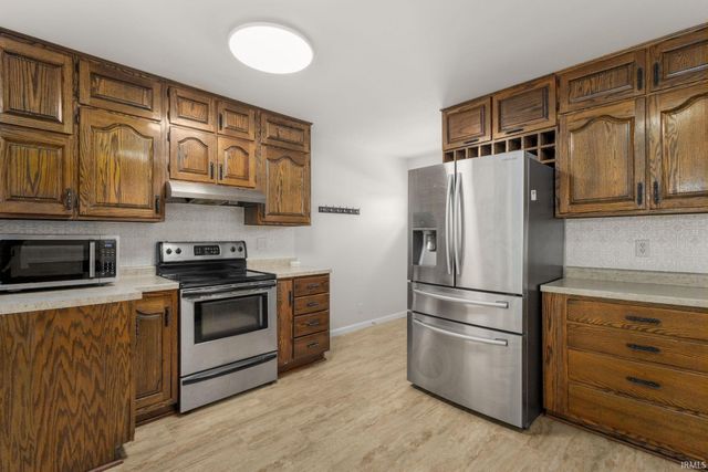 11103 Edison Road, Osceola, IN 46561