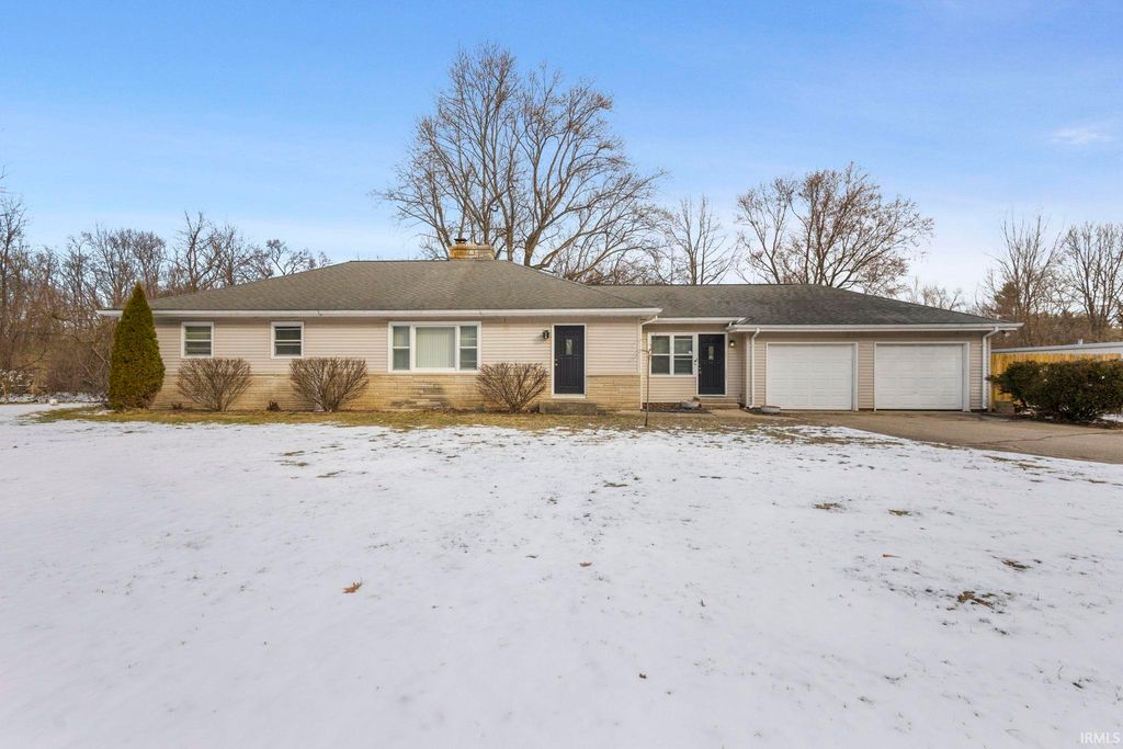 11103 Edison Road, Osceola, IN 46561