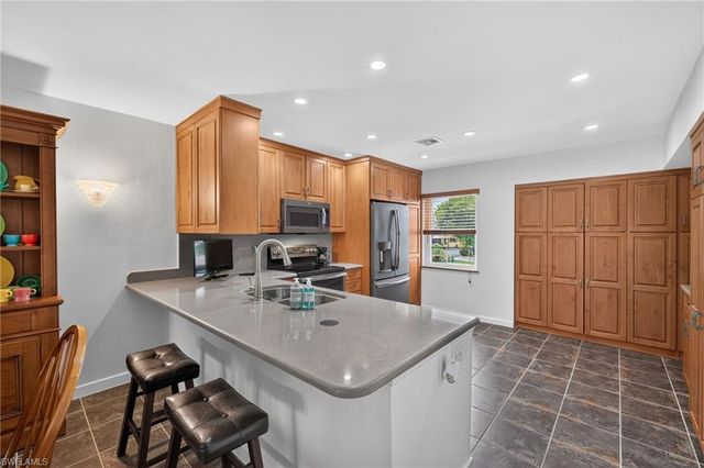 4108 SE 19th AVE 206, Cape Coral, FL 33904