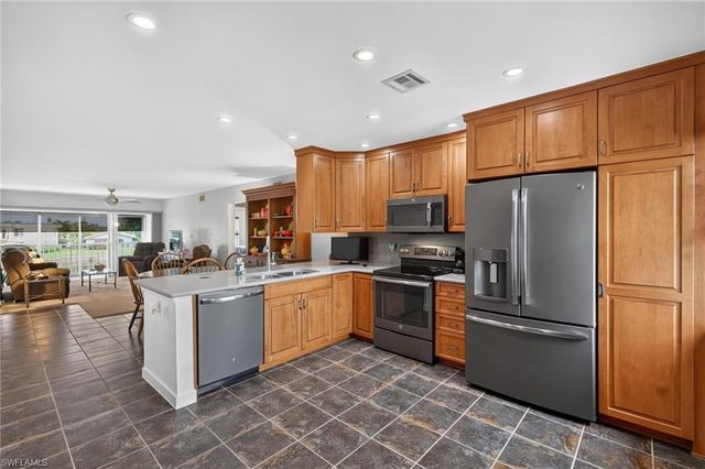 4108 SE 19th AVE 206, Cape Coral, FL 33904