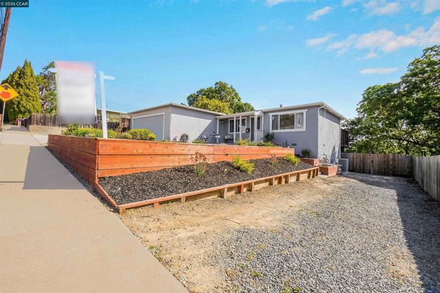 3121 Pine St, Martinez, CA 94553