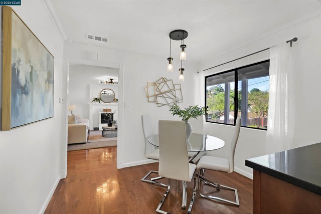 3121 Pine St, Martinez, CA 94553