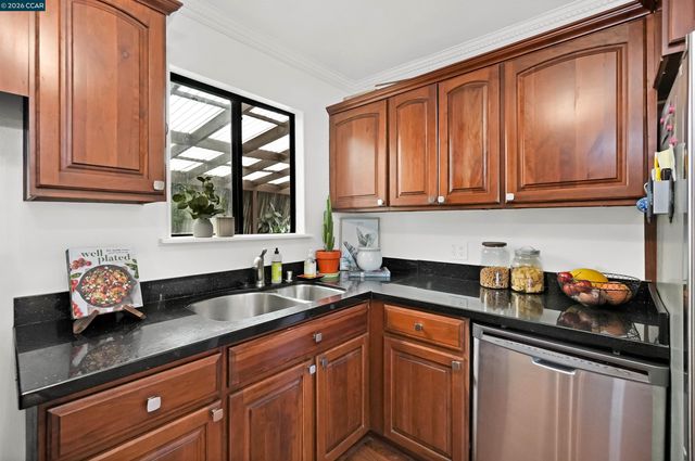 3121 Pine St, Martinez, CA 94553