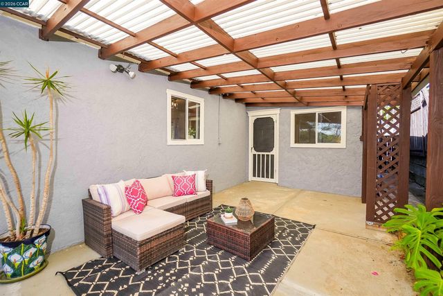 3121 Pine St, Martinez, CA 94553