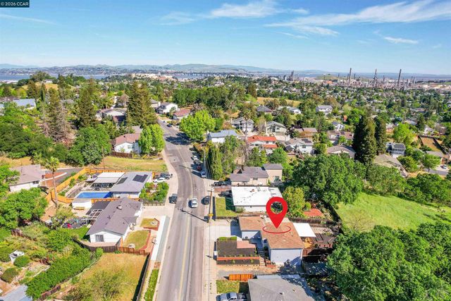 3121 Pine St, Martinez, CA 94553