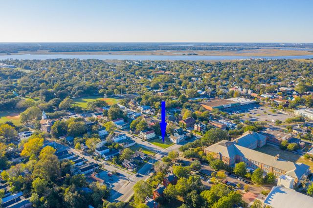 975 King Street, Charleston, SC 29403