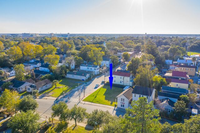 975 King Street, Charleston, SC 29403