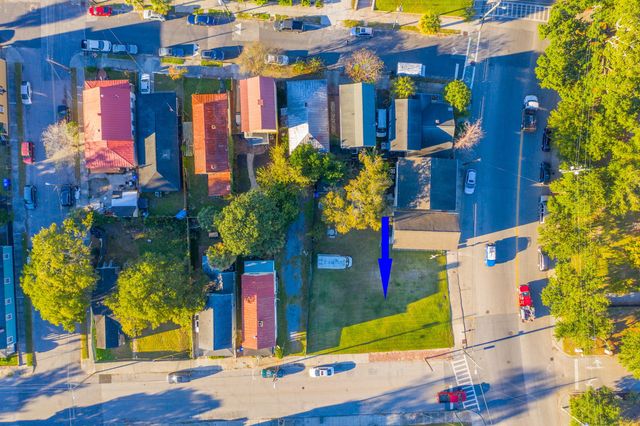 975 King Street, Charleston, SC 29403