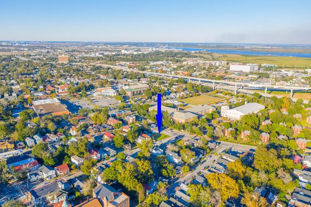 975 King Street, Charleston, SC 29403