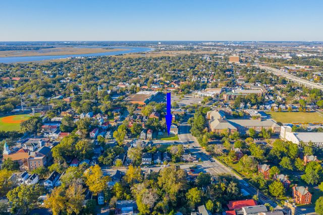 975 King Street, Charleston, SC 29403