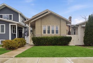 4545 N Lawndale Avenue, Chicago, IL 60625