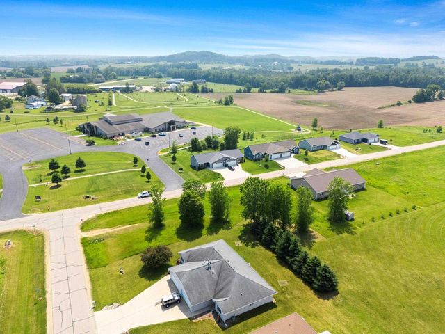 402 TRISTAN DRIVE, Shawano, WI 54166