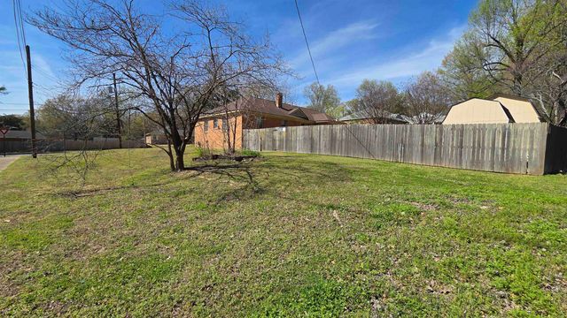 3984 ARGONNE ST, Memphis, TN 38127