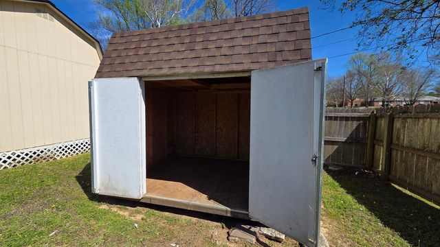 3984 ARGONNE ST, Memphis, TN 38127