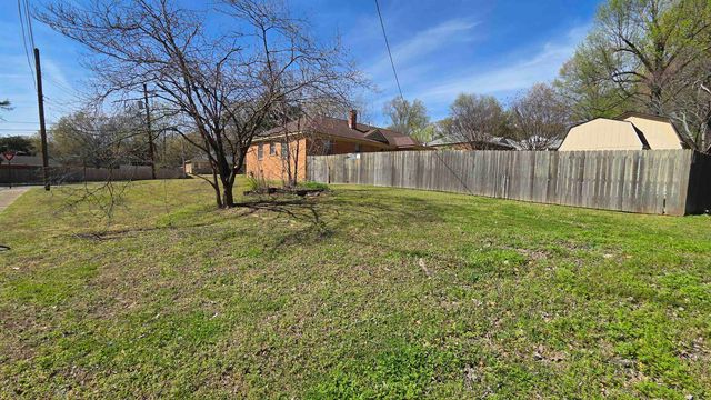 3984 ARGONNE ST, Memphis, TN 38127