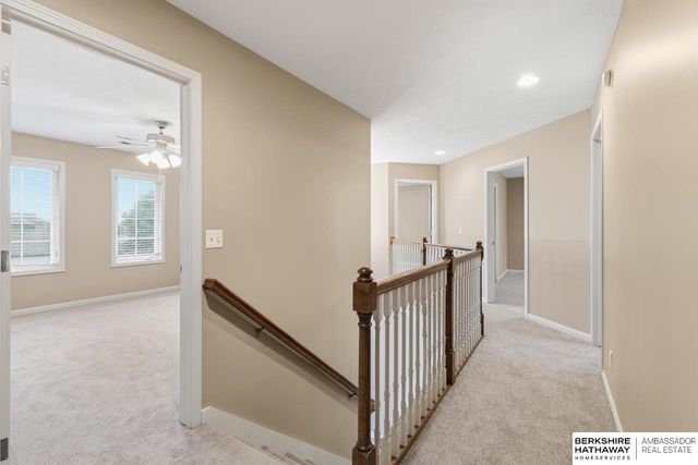 15905 Newport Avenue, Omaha, NE 68116