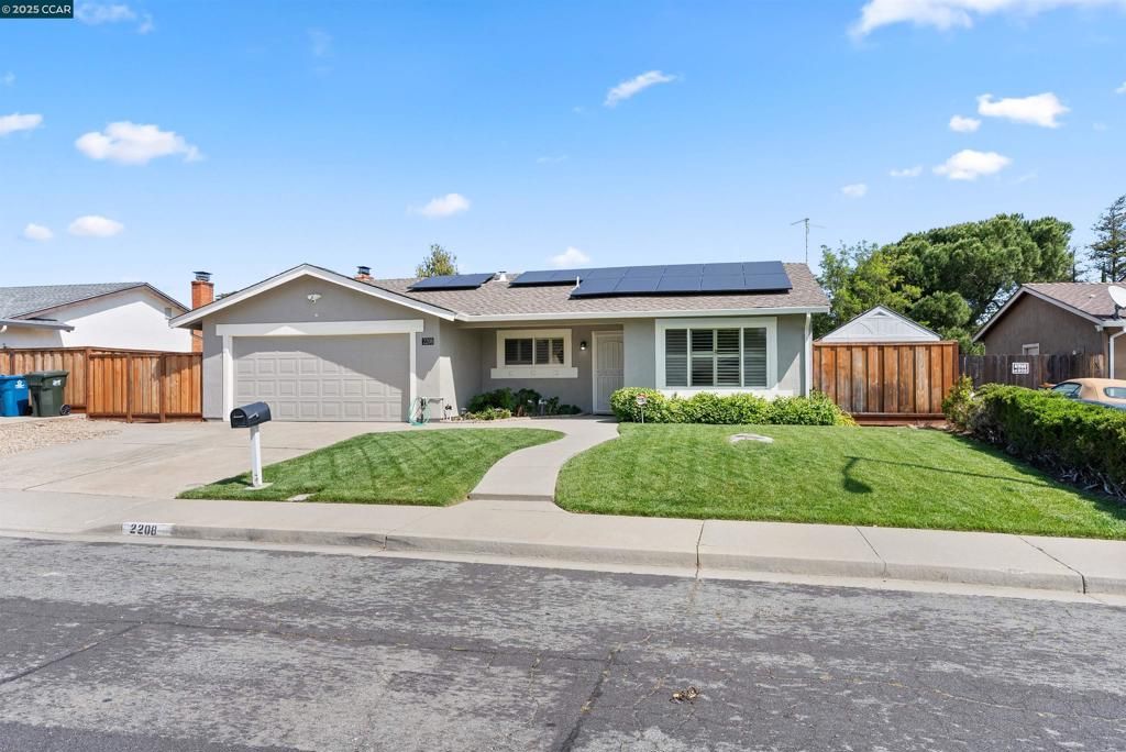 2208 Hamlin Dr, Antioch, CA 94509