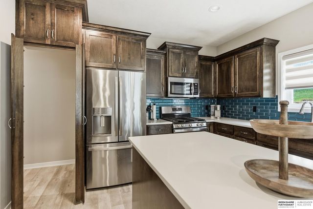 8001 N 166th Street, Bennington, NE 68007