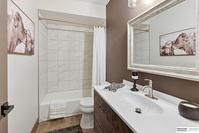 8001 N 166th Street, Bennington, NE 68007