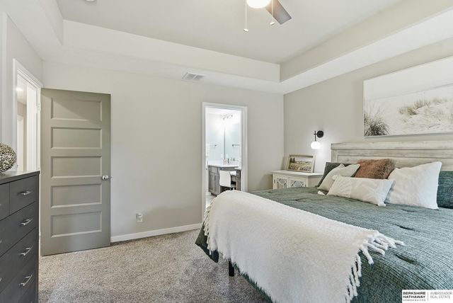 8001 N 166th Street, Bennington, NE 68007