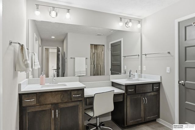 8001 N 166th Street, Bennington, NE 68007