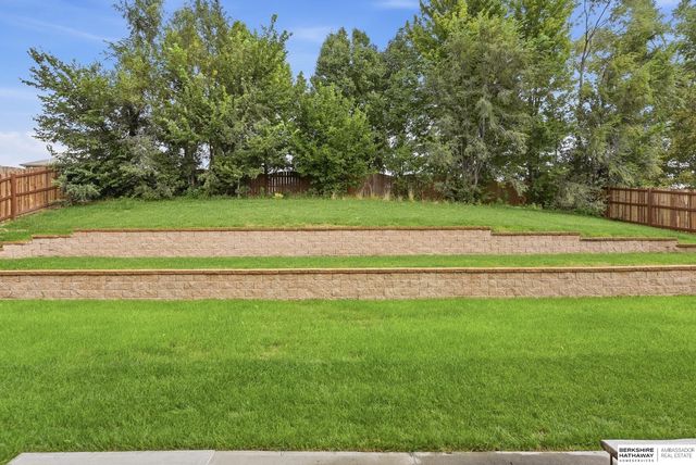 8001 N 166th Street, Bennington, NE 68007