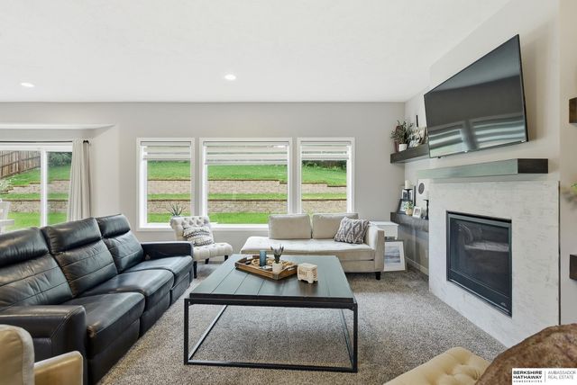 8001 N 166th Street, Bennington, NE 68007