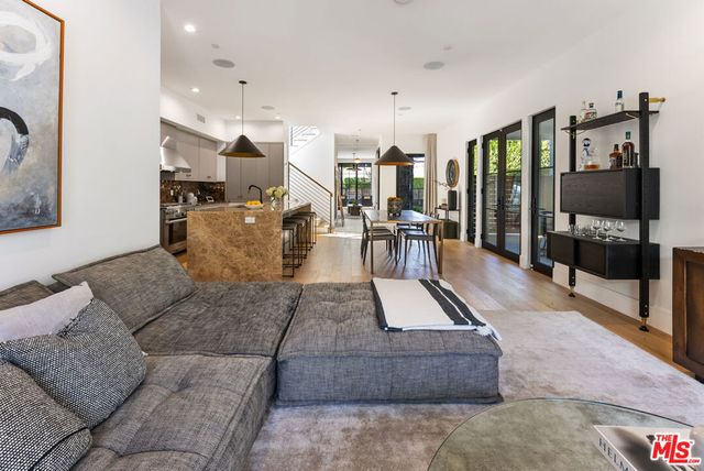 528 Norwich Drive, West Hollywood, CA 90048