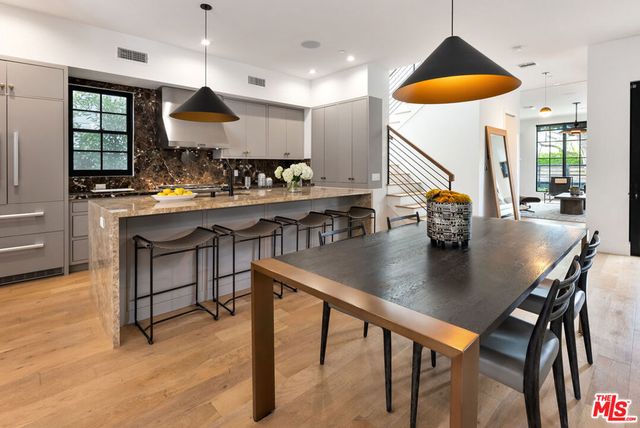 528 Norwich Drive, West Hollywood, CA 90048