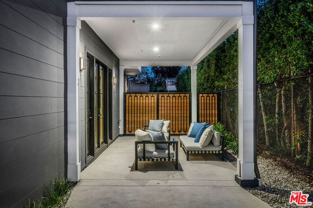 528 Norwich Drive, West Hollywood, CA 90048