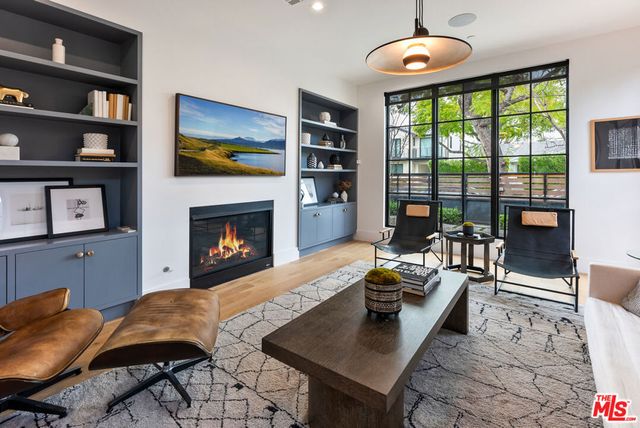 528 Norwich Drive, West Hollywood, CA 90048