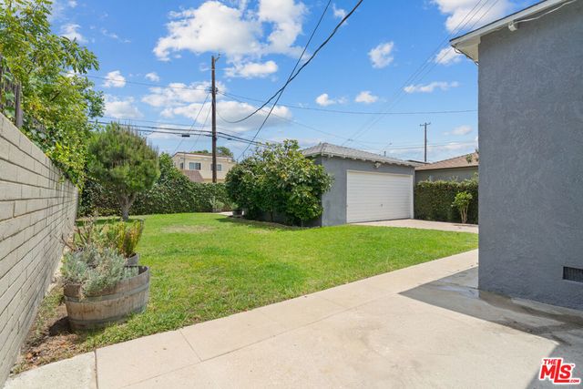 2468 Glencoe Avenue, Los Angeles, CA 90291