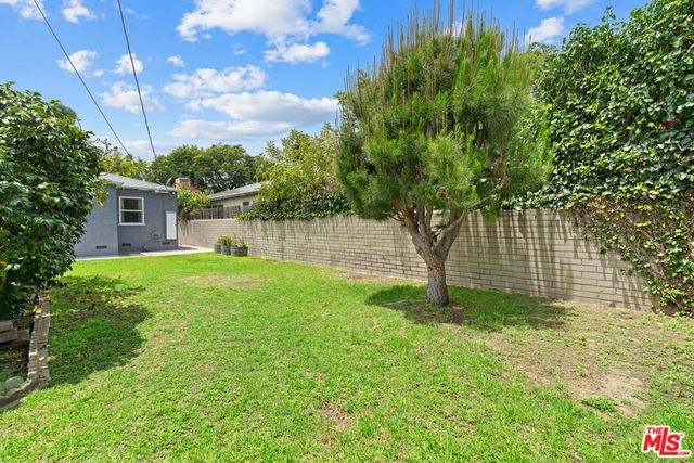 2468 Glencoe Avenue, Los Angeles, CA 90291