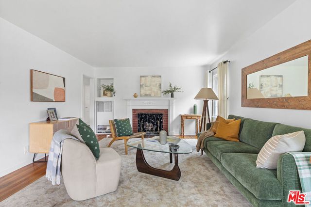 2468 Glencoe Avenue, Los Angeles, CA 90291