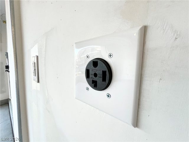 2625 Dahlia Falls Avenue, North Las Vegas, NV 89081