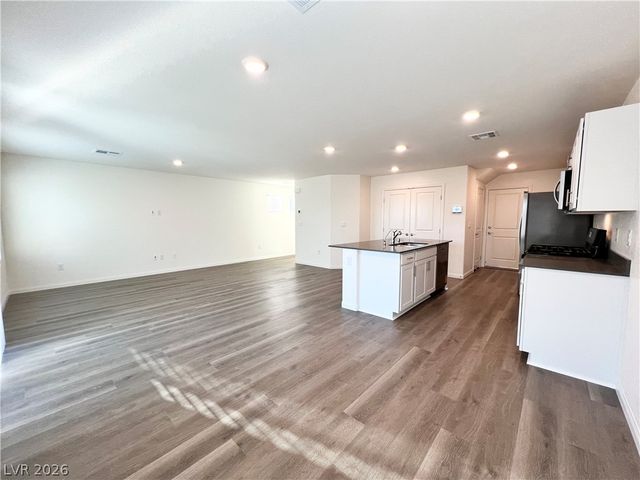 2625 Dahlia Falls Avenue, North Las Vegas, NV 89081