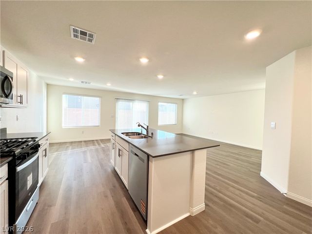 2625 Dahlia Falls Avenue, North Las Vegas, NV 89081