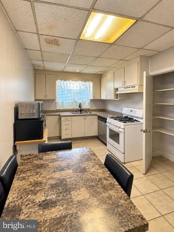 2837 S BROAD ST, TRENTON, NJ 08610 — photo 3