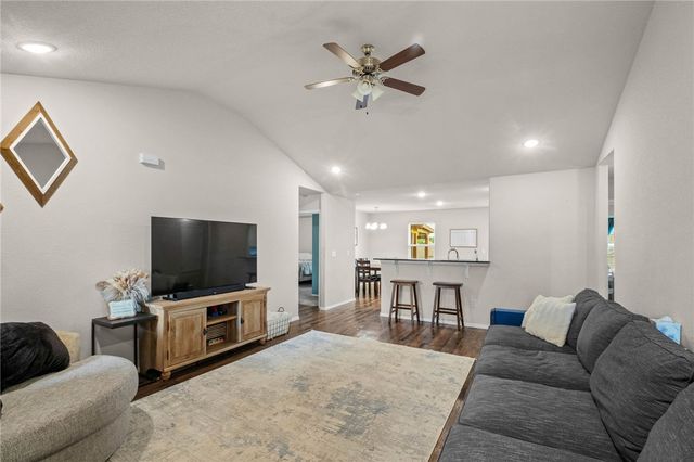 2501 Maplewood Avenue, Lowell, AR 72745