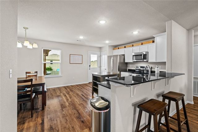 2501 Maplewood Avenue, Lowell, AR 72745