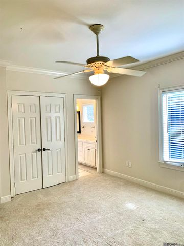 2724 Bocage Lake Dr, Baton Rouge, LA 70809