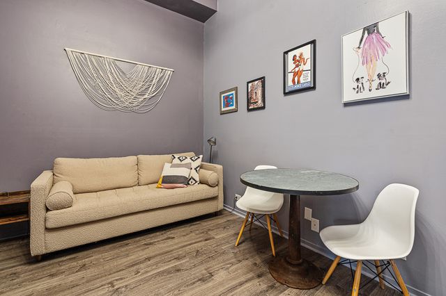 1760 W Wrightwood Avenue 305, Chicago, IL 60614