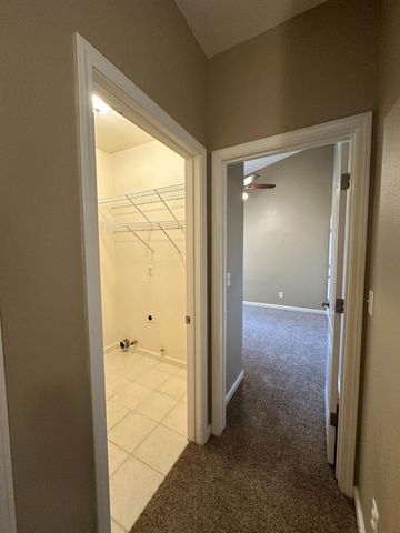 2136 E Turnberry Avenue, Fresno, CA 93730